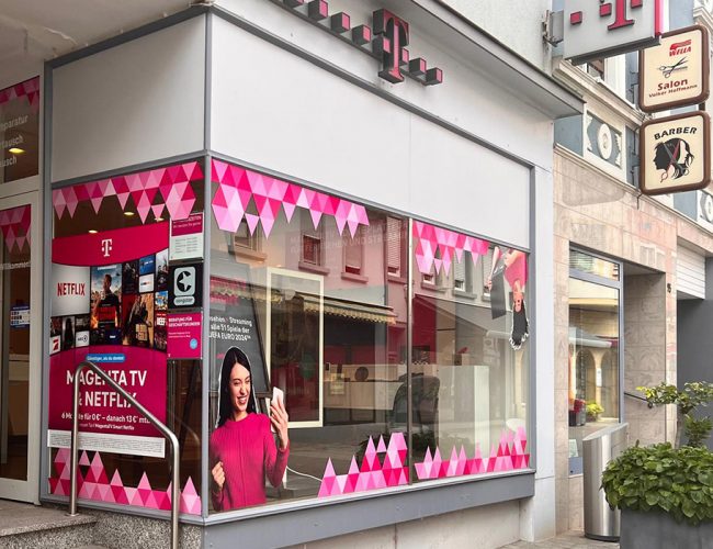Shop, Außenansicht. Telecom Solutions 61 - Ihr Telekom Partner in Grünstadt